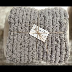 Handmade chunky knit baby blanket